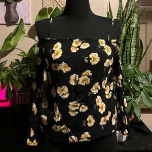 Floral forever 21 off the shoulder top. Size Small